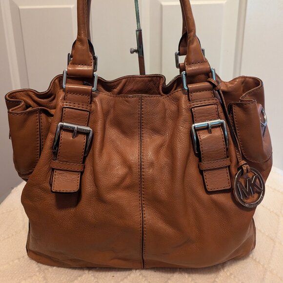 Michael Kors Shoulder Bag - Picture 1 of 15